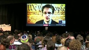 В понедельник состоялось первое общение в живую с Эдвардом Сноуденом