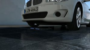 Специалисты BMW и Daimler приступили к разработке системы беспроводной зарядки для автомобилей