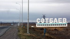 Полицейского в Казахстане уволили за самосуд над педофилом