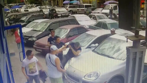Мужчину избили из-за парковочного места на рынке в Алматы