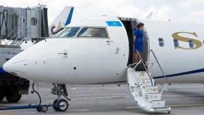 Самолет Астана-Ереван совершил экстренную посадку в Актау