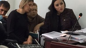 Водитель автомобиля, из-за которого казахстанка лишилась ног, не признает свою вину