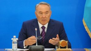 Нурсултан Назарбаев заявил о необходимости поддержать Россию