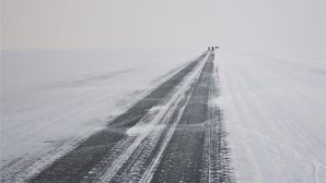 В Казахстане на дорогах образовался лед