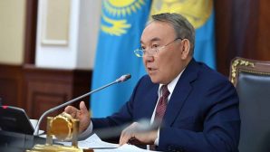Назарбаев подписал закон о запрете анонимных комментариев в сети