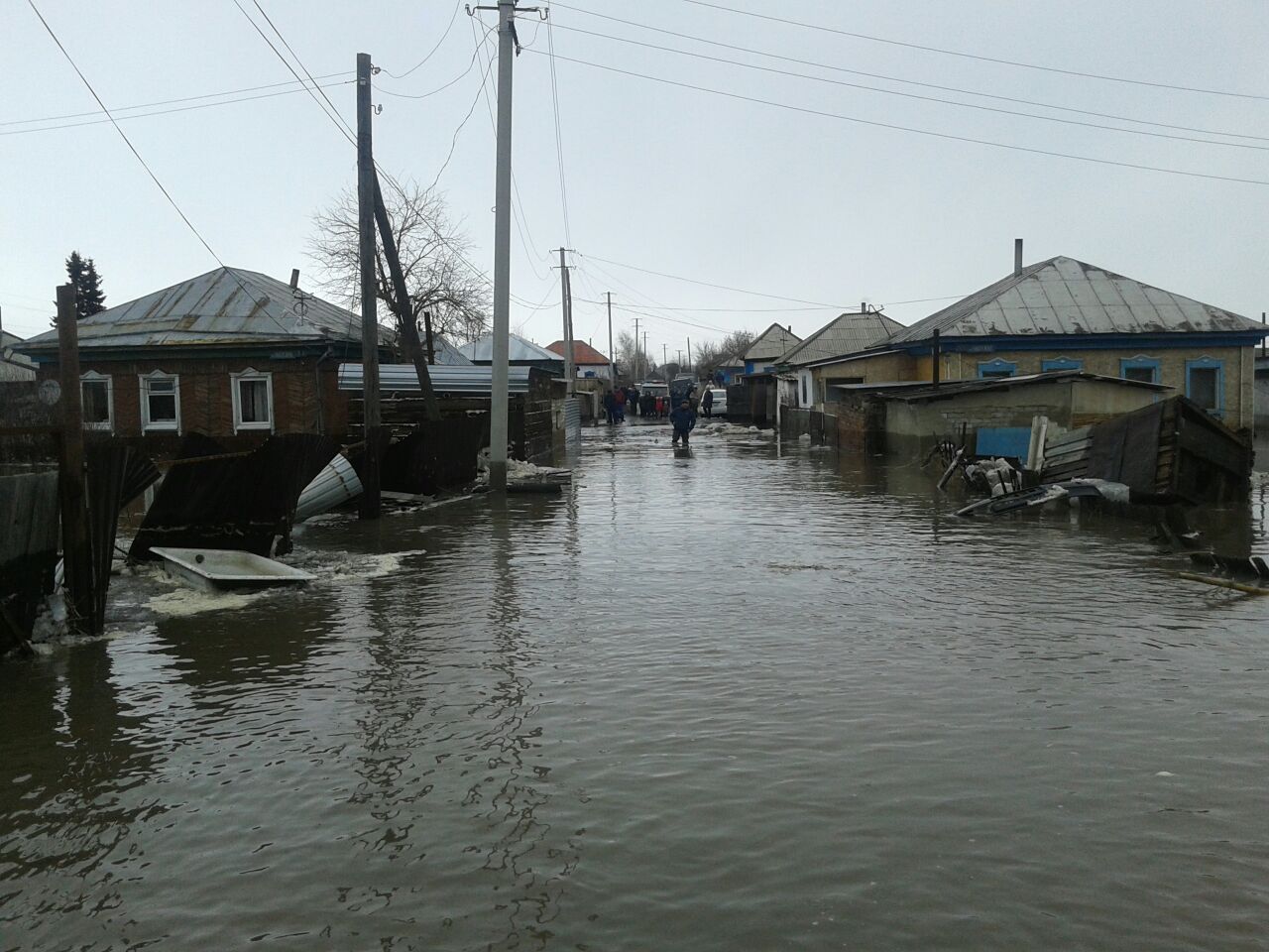 Есть ли наводнение в казахстане. Потоп в Казахстане. Наводнение в Туркестанской области Казахстан. Паводок.