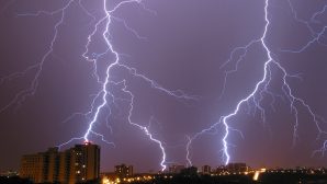 В Алматы – штормовое предупреждение