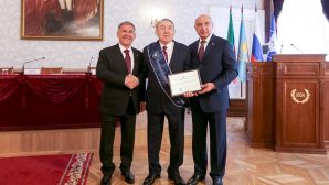 Президент Казахстана Нурсултан Назарбаев стал почетным доктором КФУ