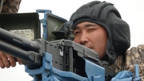 Казахстанские танкисты приступили к пристрелке штатного вооружения на «Танковом биатлоне»