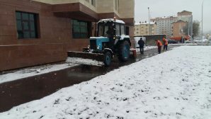 3800 тонн противогололедной смеси использовали за ночь в Алматы