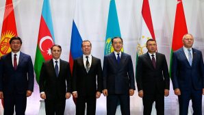Мода на высшем уровне: Дмитрий Медведев и галстуки