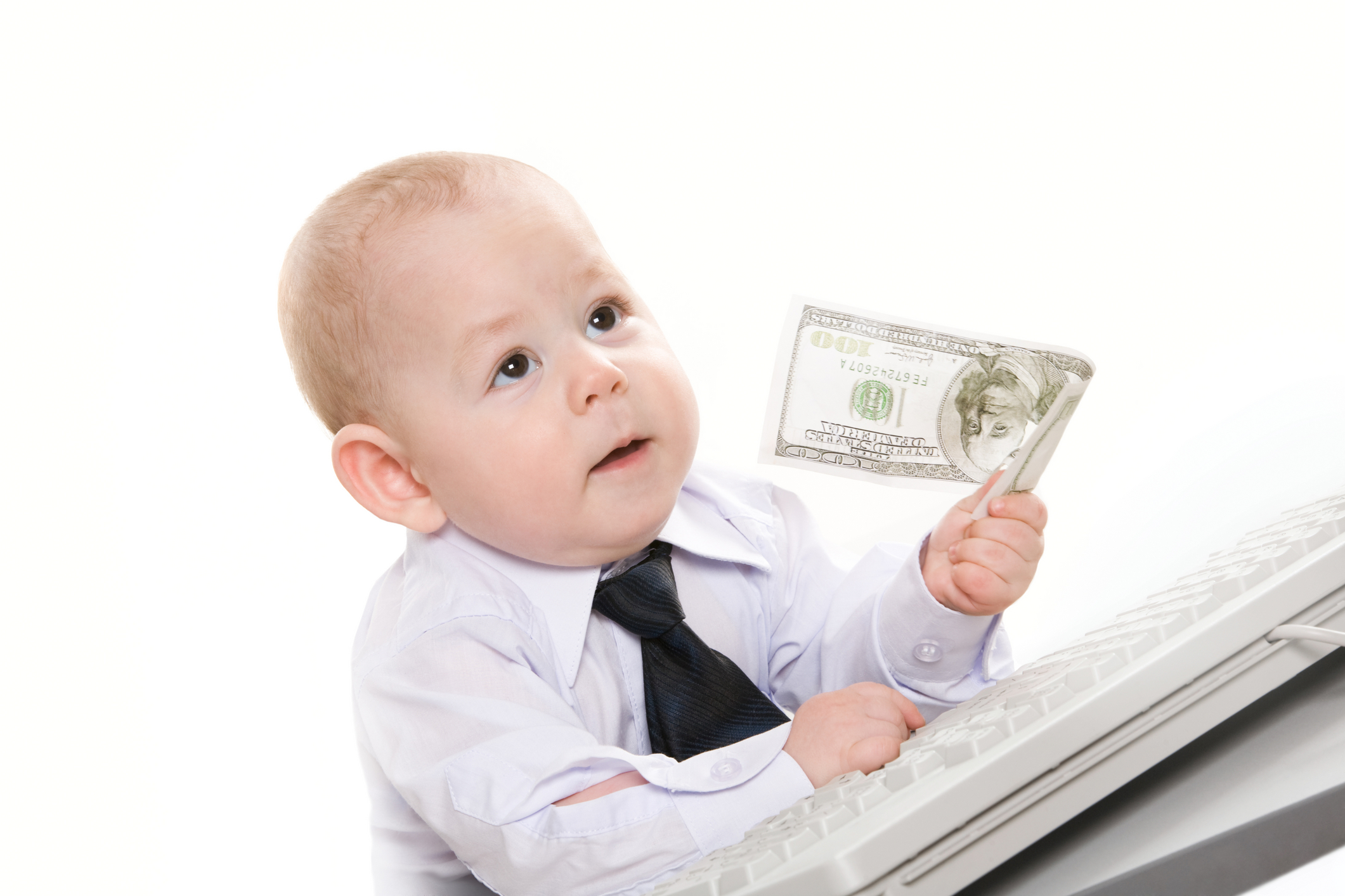 Ежемесячные социальные выплаты на детей