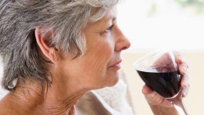 Пить ли пожилым людям вино? Японские ученые – «да!»