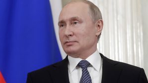 На Украине телеведущий нецензурно обратился к Владимиру Путину