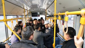 Автобус сбил женщину с ребенком в Алматы