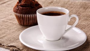 Вылечить печень от алкоголя поможет кофе