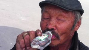 Стало известно, сколько в Казахстане наркоманов и алкоголиков