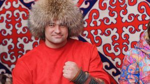 Силач из Казахстана установил новый рекорд Гиннесса