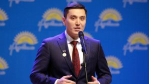 Сыгравший Назарбаева актер стал депутатом парламента в Казахстане