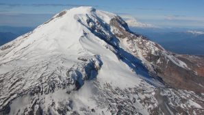 Уфологи обнаружили замерзшее тело пришельца на вершине горы Адамс: миф или реальность?