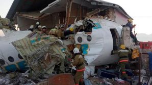 14 человек погибли при крушении самолета Bek Air в Алма-Ате