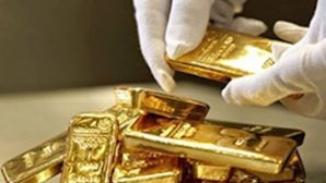 Казахстанцы приобретают мерного золота больше, чем продают