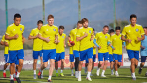 Сборная Казахстана прибыла на матч Лиги наций в Литву