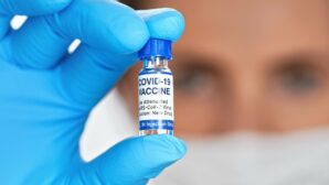 Казахстан планирует закупить вакцину от Pfizer и BioNTech