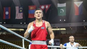 Казахстанец признан лучшим иностранным боксером 2020 года